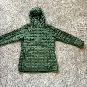 The North Face Women's ThermoBall Eco Parka